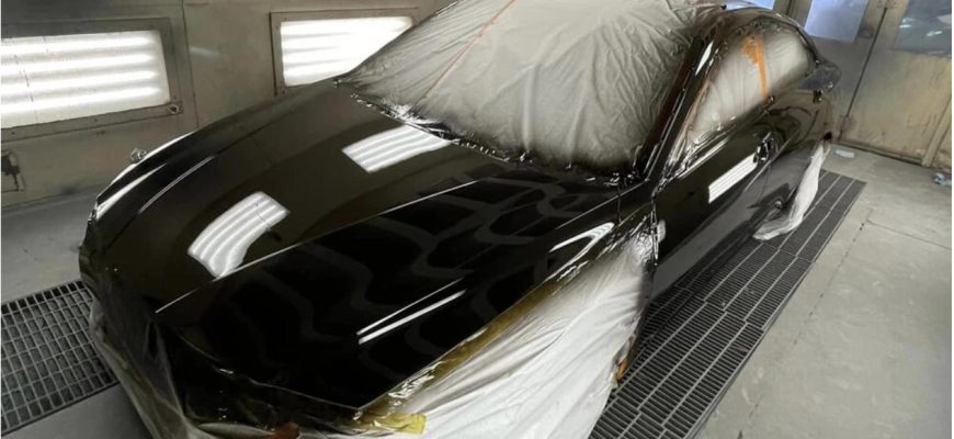 Як лак впливає на насиченість кольору і глибину покриття